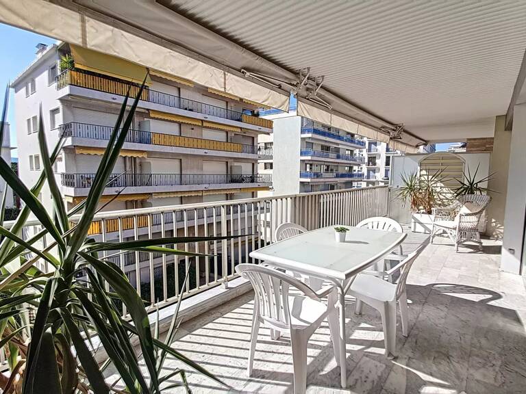 Cannes Palm Beach 2P avec belle terrasse ouest et proche mer — photo 1