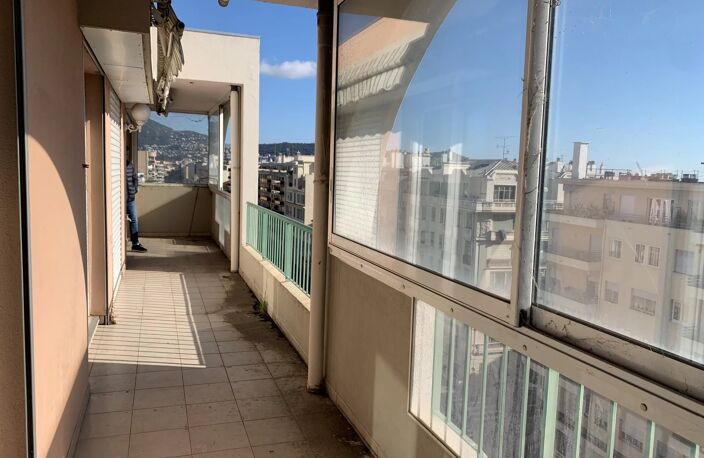 NICE -RUE DE FRANCE 3P DERNIER ETAGE TERRASSE GARAGE — photo 2