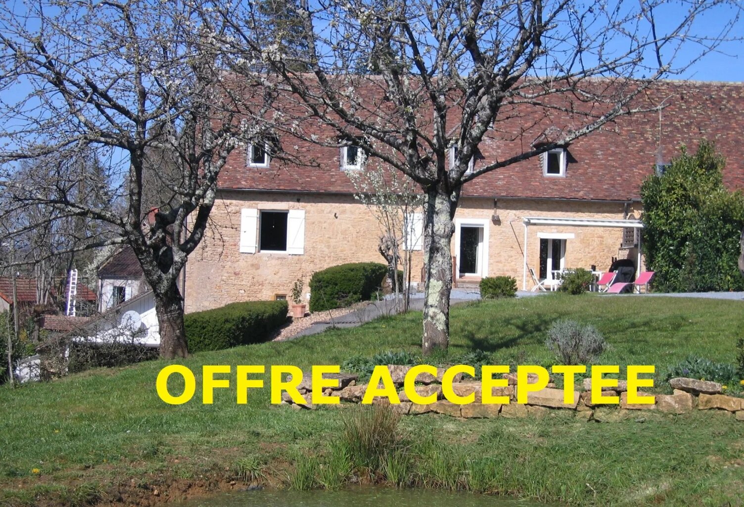 Presbytère du XIIème en parfait état à vendre en Bourgogne — photo 1