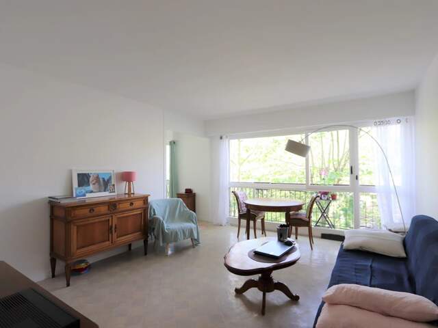 Appartement de type 3 pièces proche commerces — photo du bien