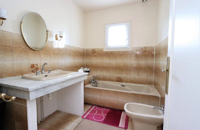 Vente maison 7 pièces 176 m² Mandres-les-Roses (94520) — photo 5