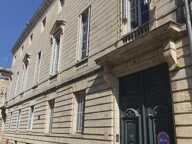 Bureaux DIJON Centre 194 000 euros. Parking. — photo 2