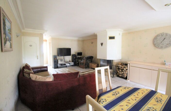 Vente maison 4 pièces 70 m² Pontault-Combault (77340) — photo 3