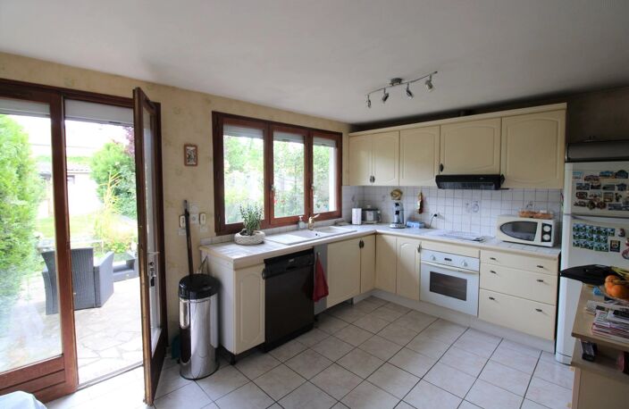 Vente maison 4 pièces 70 m² Pontault-Combault (77340) — photo 4