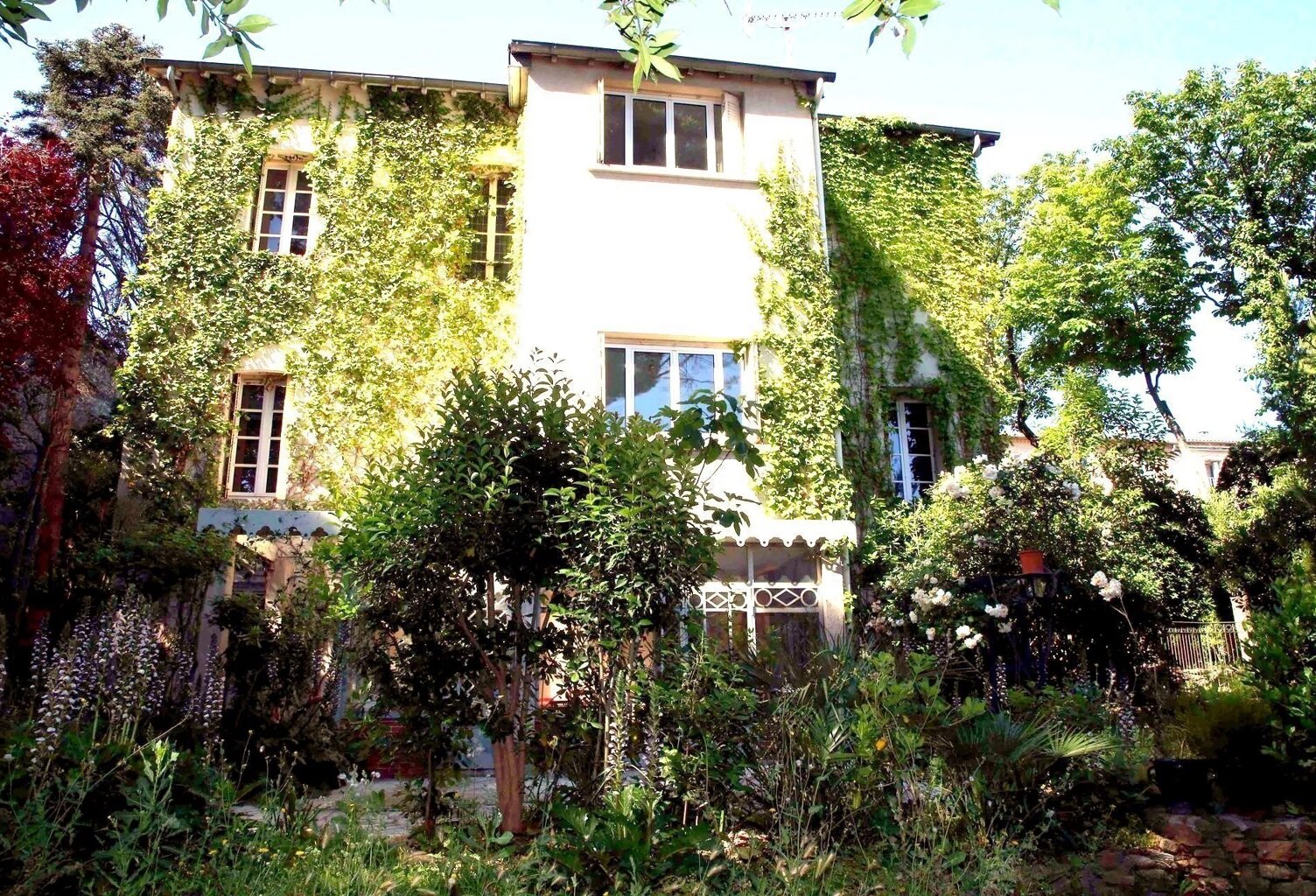 Maison de maître centre GIGEAN — photo 1