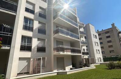 A LOUER - Appartement 3 pièces de 72 m² CHARTRES avec place de parking — photo du bien