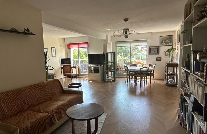 A LOUER - Appartement 3 pièces de 72 m² CHARTRES avec place de parking — photo 2