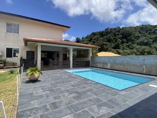 TRÈS JOLIE VILLA - BOURDA - CAYENNE — photo du bien