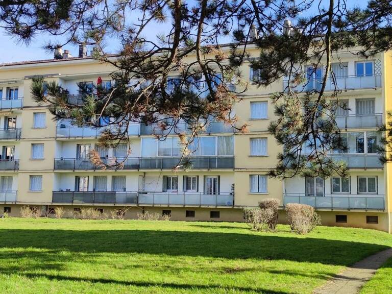 A vendre: Appartement trois chambres cave grenier — photo 1