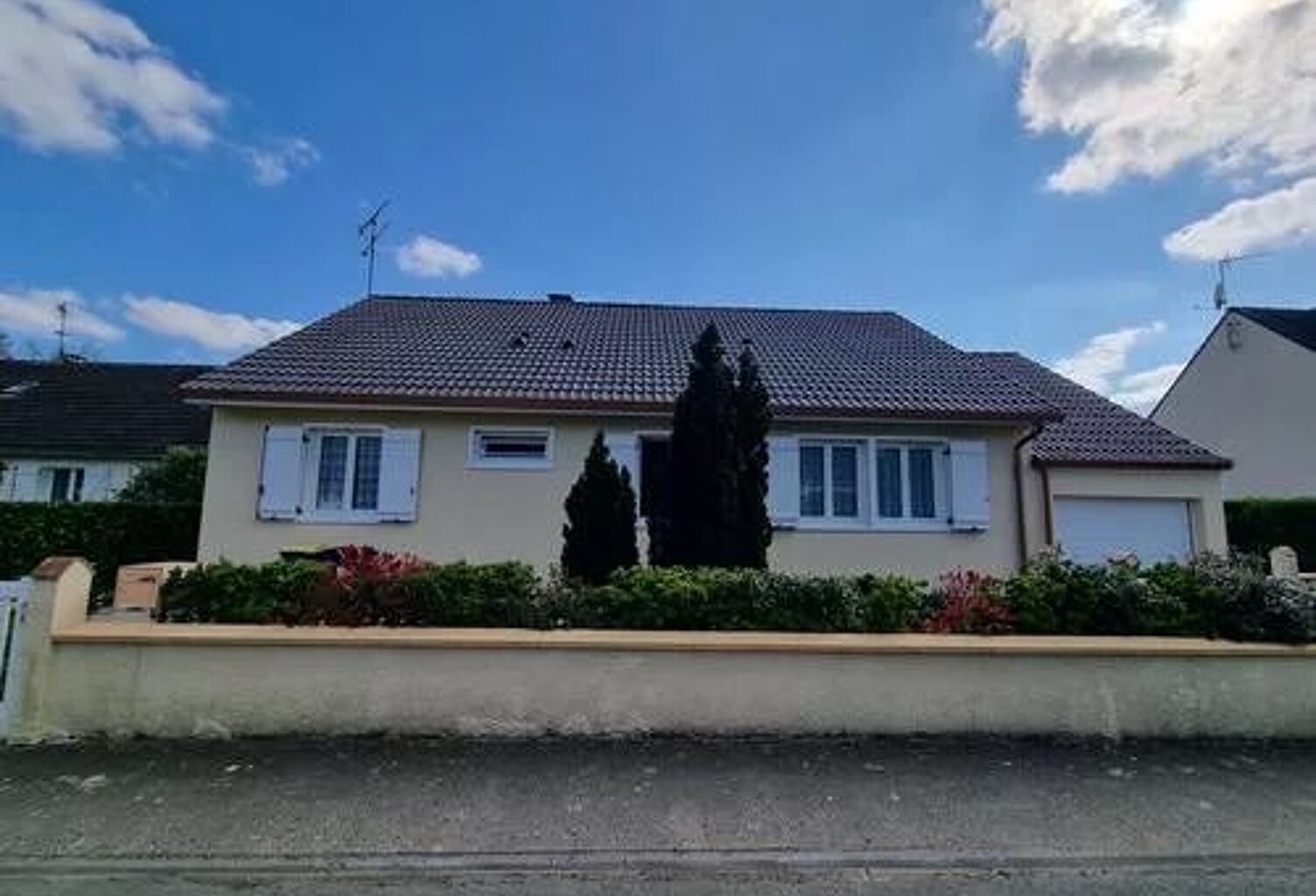 MAISON DE PLAIN-PIED 92.69 m² - CHATELET EN BRIE — photo 1