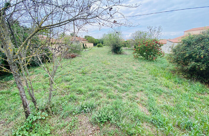 Terrain constructible 1833 m2 secteur recherché. — photo 2