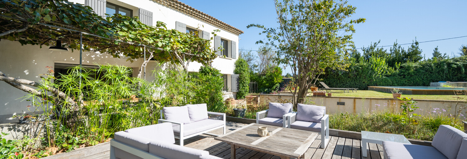 Maison 12 Pièces 480 m² à vendre à Althen-des-Paluds (84210)