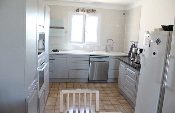UCHAUD - Maison 125 M² avec piscine - 299 000 € FAI — photo 4