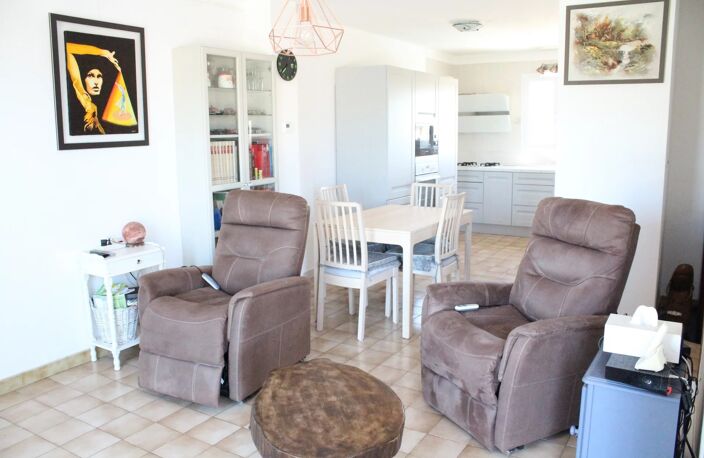 UCHAUD - Maison 125 M² avec piscine - 299 000 € FAI — photo 5