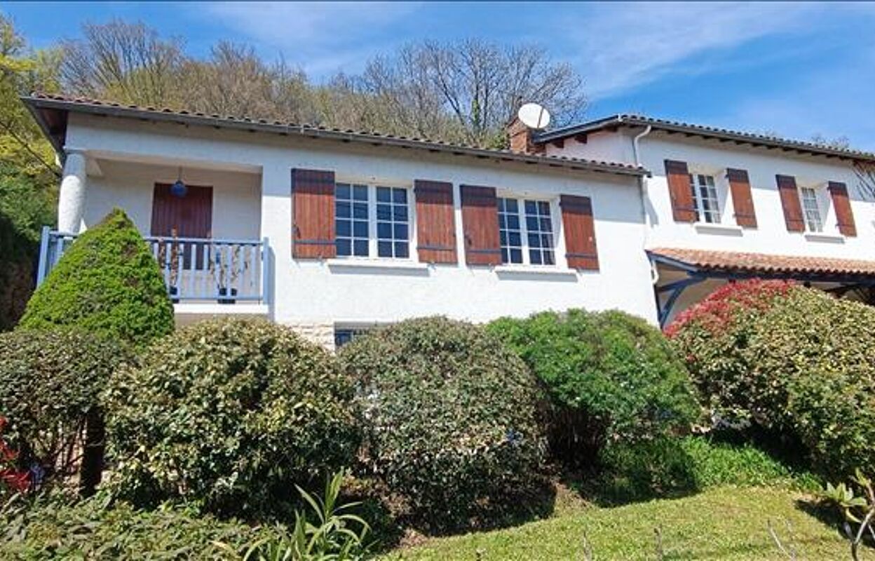 maison 5 pièces 178 m2 à vendre à Vergt (24380)