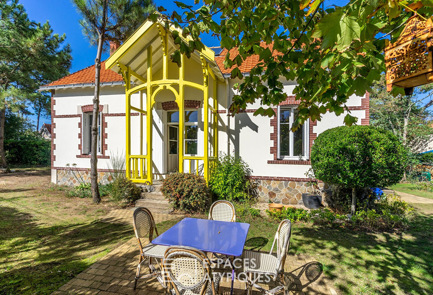 Villa de caractère et son jardin arboré au bord des plages — photo 1