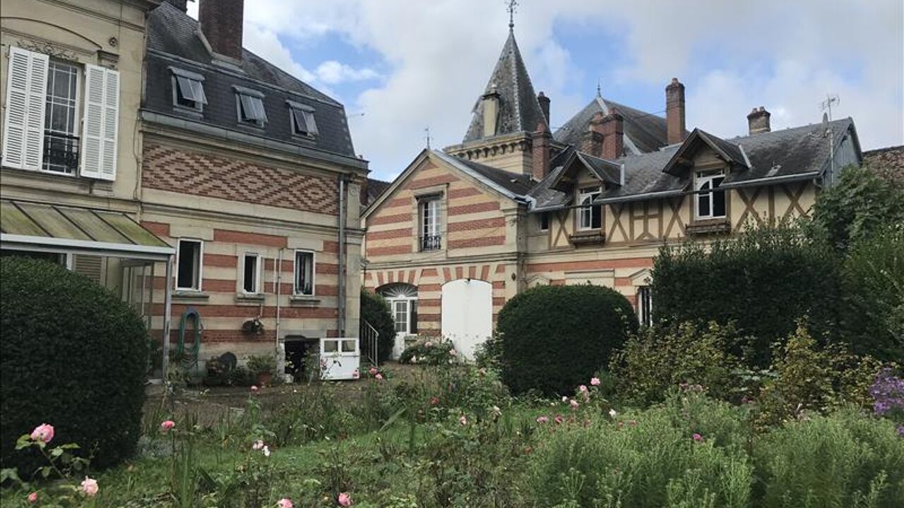 maison 17 pièces 423 m2 à vendre à Chaumont-en-Vexin (60240)
