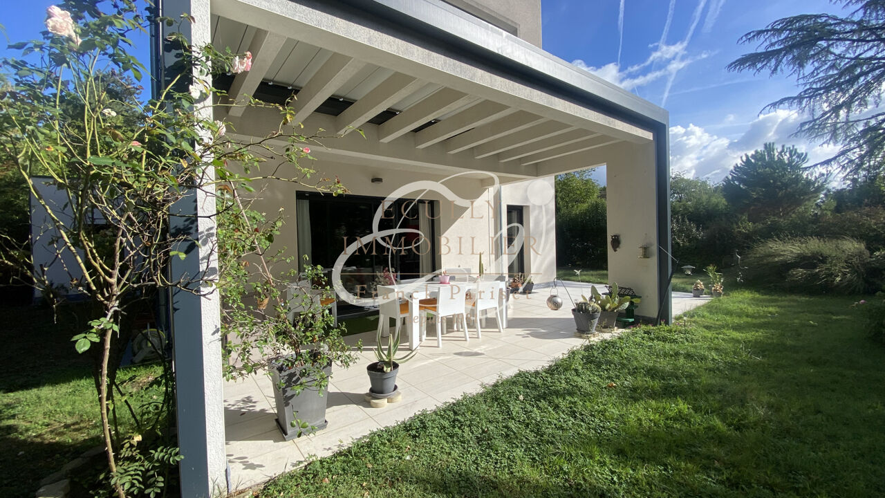 maison 4 pièces 122 m2 à vendre à Charbonnières-les-Bains (69260)