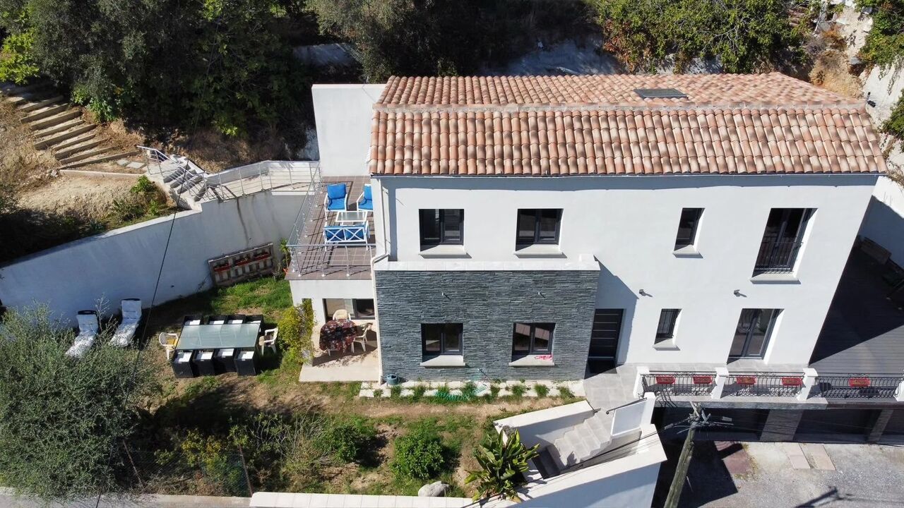 maison 5 pièces 140 m2 à vendre à Nice (06100)