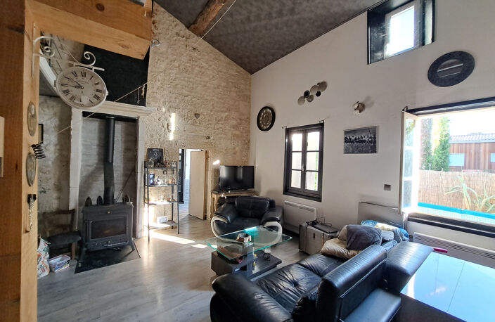 MAISON — photo 2