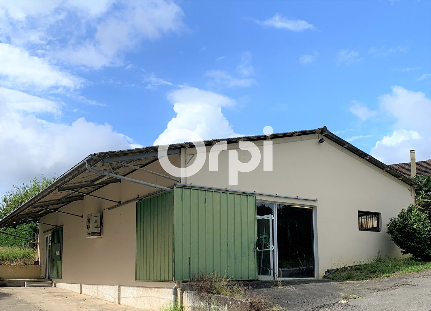 Local commercial  T5 à vendre Salies-de-Béarn 64270