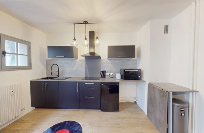 À VENDRE - Appartement T1 CHARTRES-CENTRE avec ascenseur — photo 2