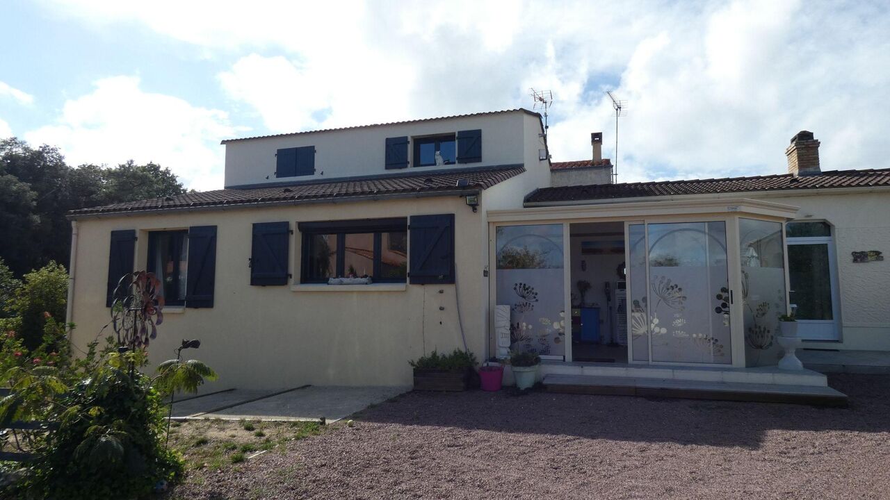 maison 7 pièces 194 m2 à vendre à Longeville-sur-Mer (85560)