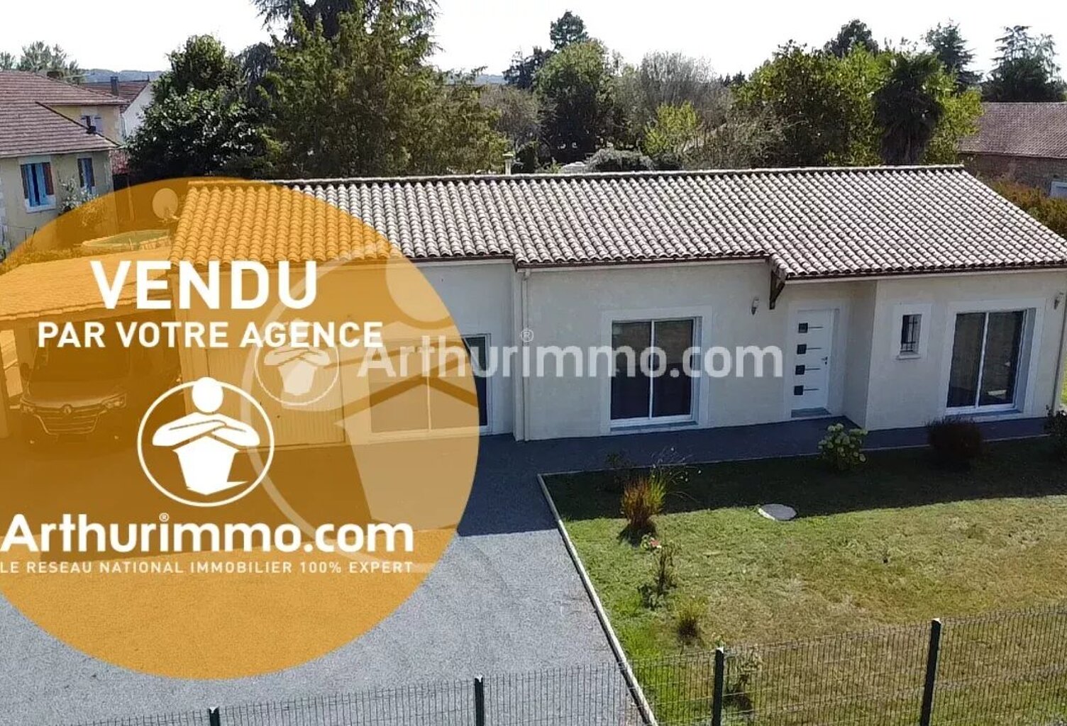 Plain pied 81 m², 4 pièces, 3 ch, Neuvic centre — photo 1