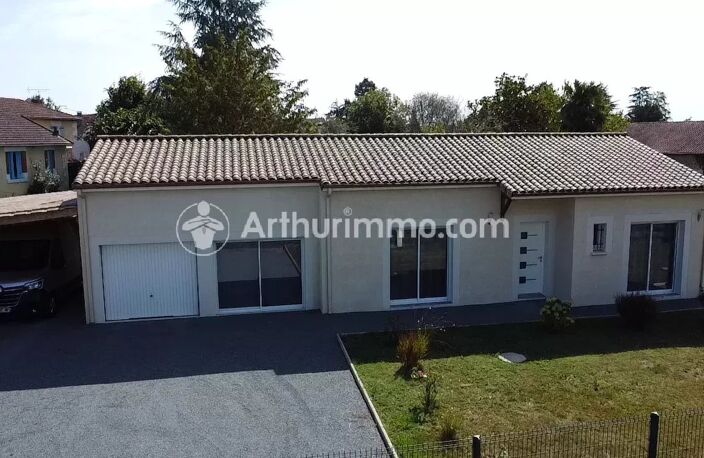 Plain pied 81 m², 4 pièces, 3 ch, Neuvic centre — photo 2