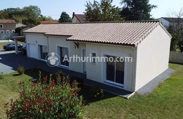 Plain pied 81 m², 4 pièces, 3 ch, Neuvic centre — photo 3