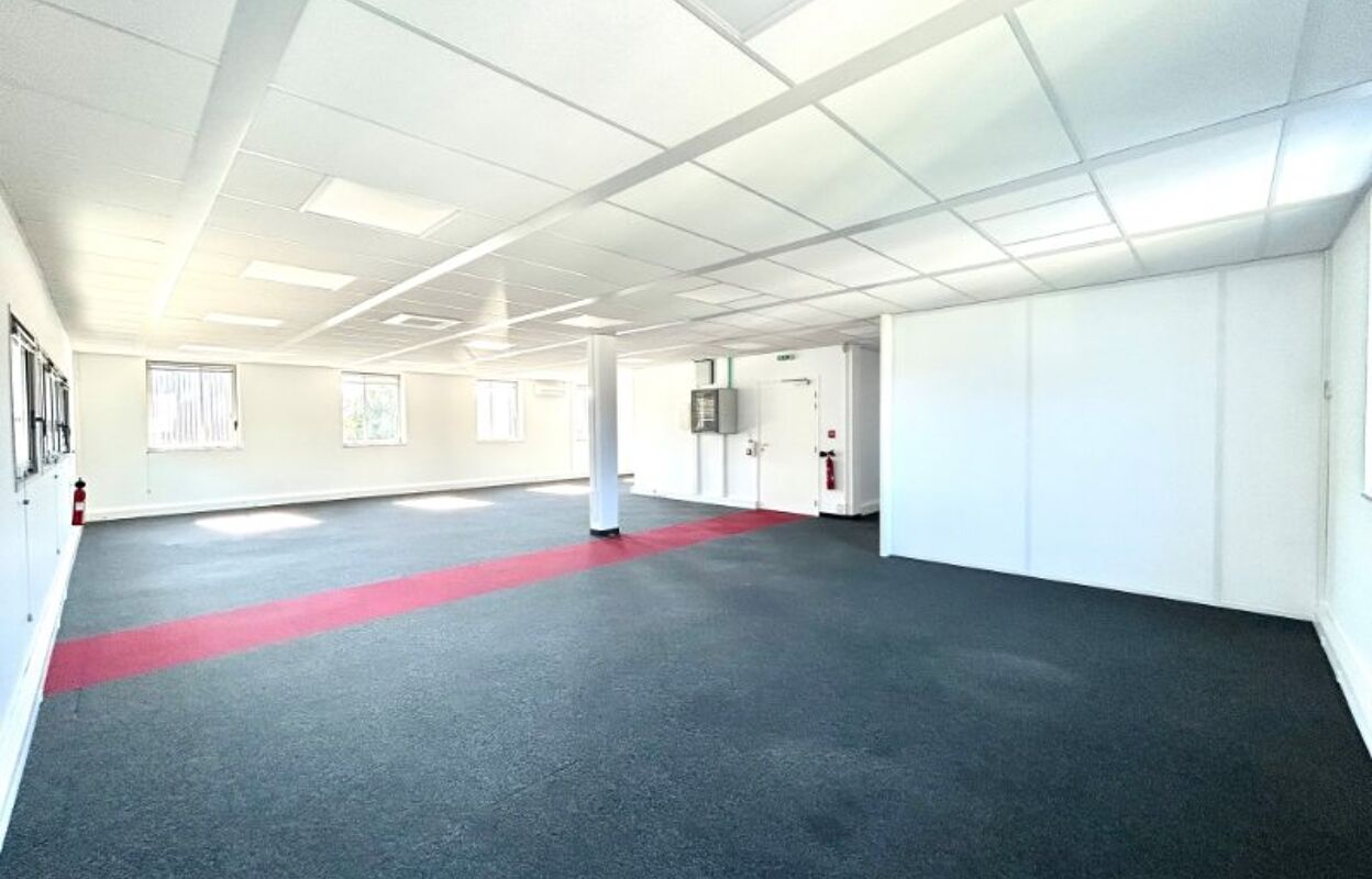 bureau  pièces 120 m2 à vendre à Wambrechies (59118)