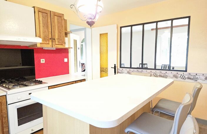 MAISON SAINT-DENIS-LES-BOURG — photo 3