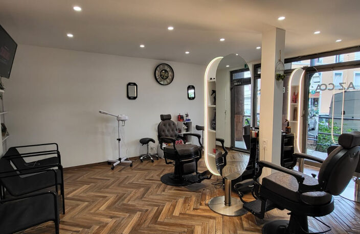 SALON DE COIFFURE Villeurbanne 55 m2 — photo 2