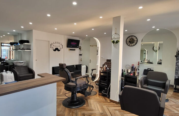 SALON DE COIFFURE Villeurbanne 55 m2 — photo 4