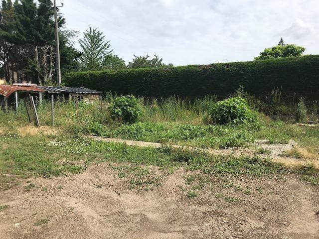 TERRAIN CONSTRUCTIBLE VIABILISE — photo du bien