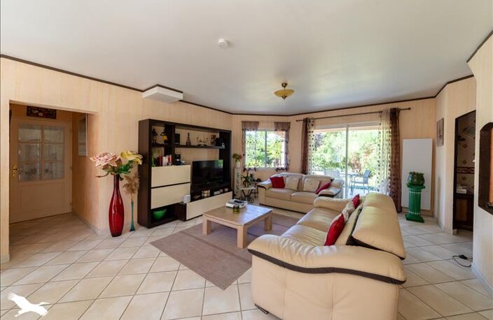 Villa de 7 pièces principales — photo 2