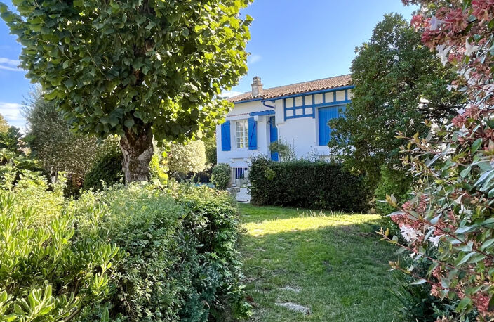 VILLA STYLE BASQUE PROCHE PLAGES ET PORT DE PLAISANCE AU PR — photo 5