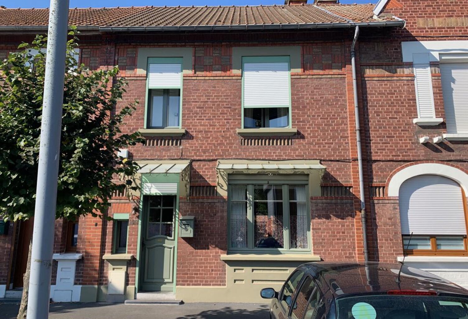 Maison 1930 mitoyenne en excellent état bâtie sur un terrain — photo 1