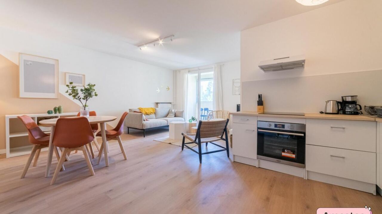 appartement 4 pièces 70 m2 à louer à Vaulx-en-Velin (69120)