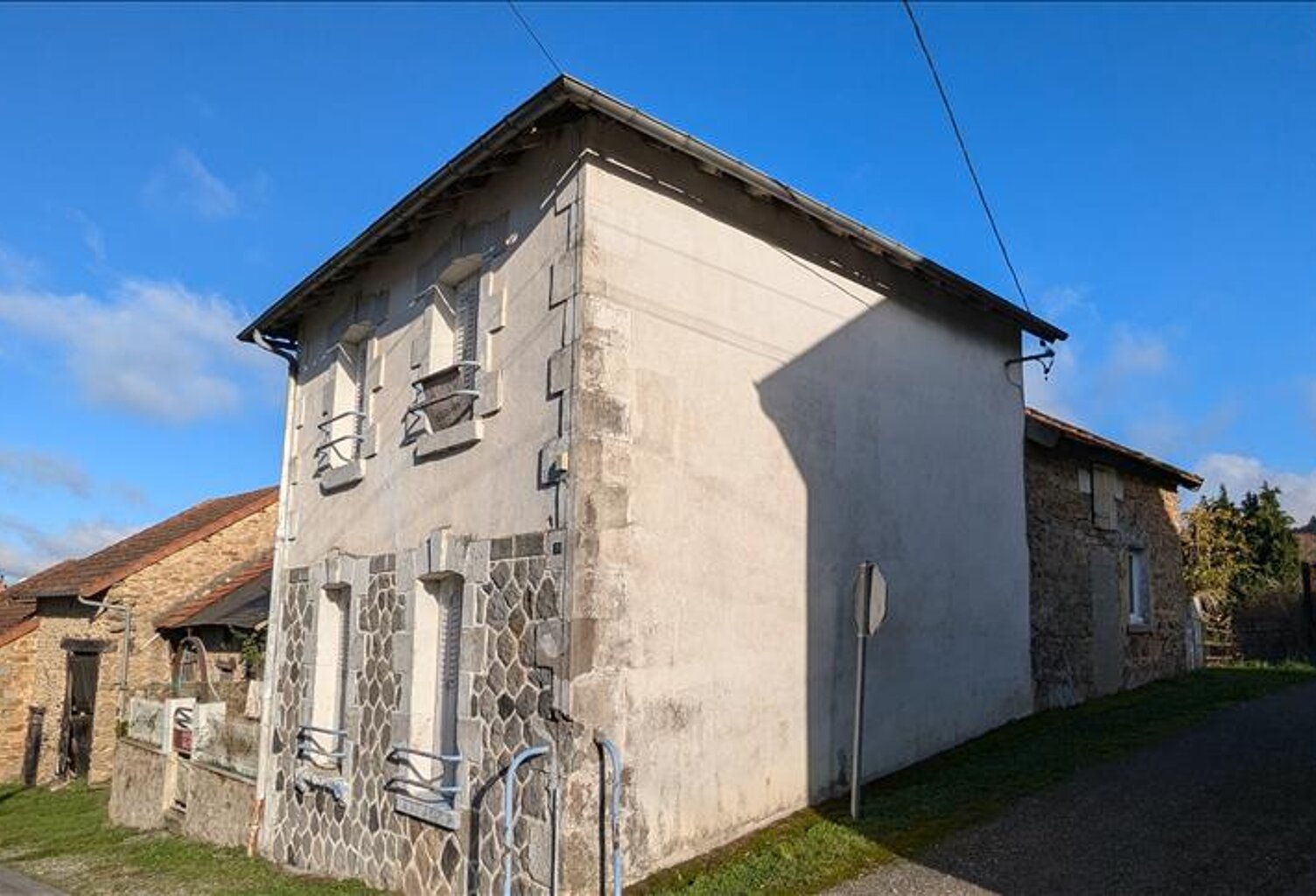 Maison de bourg de 3 pièces principales — photo 1