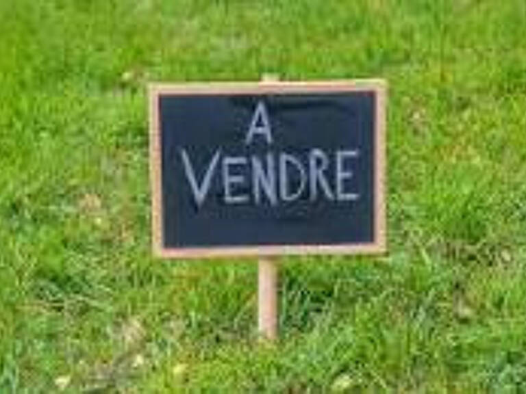 À VENDRE - TERRAIN À BATIR - CLARENSAC — photo 1