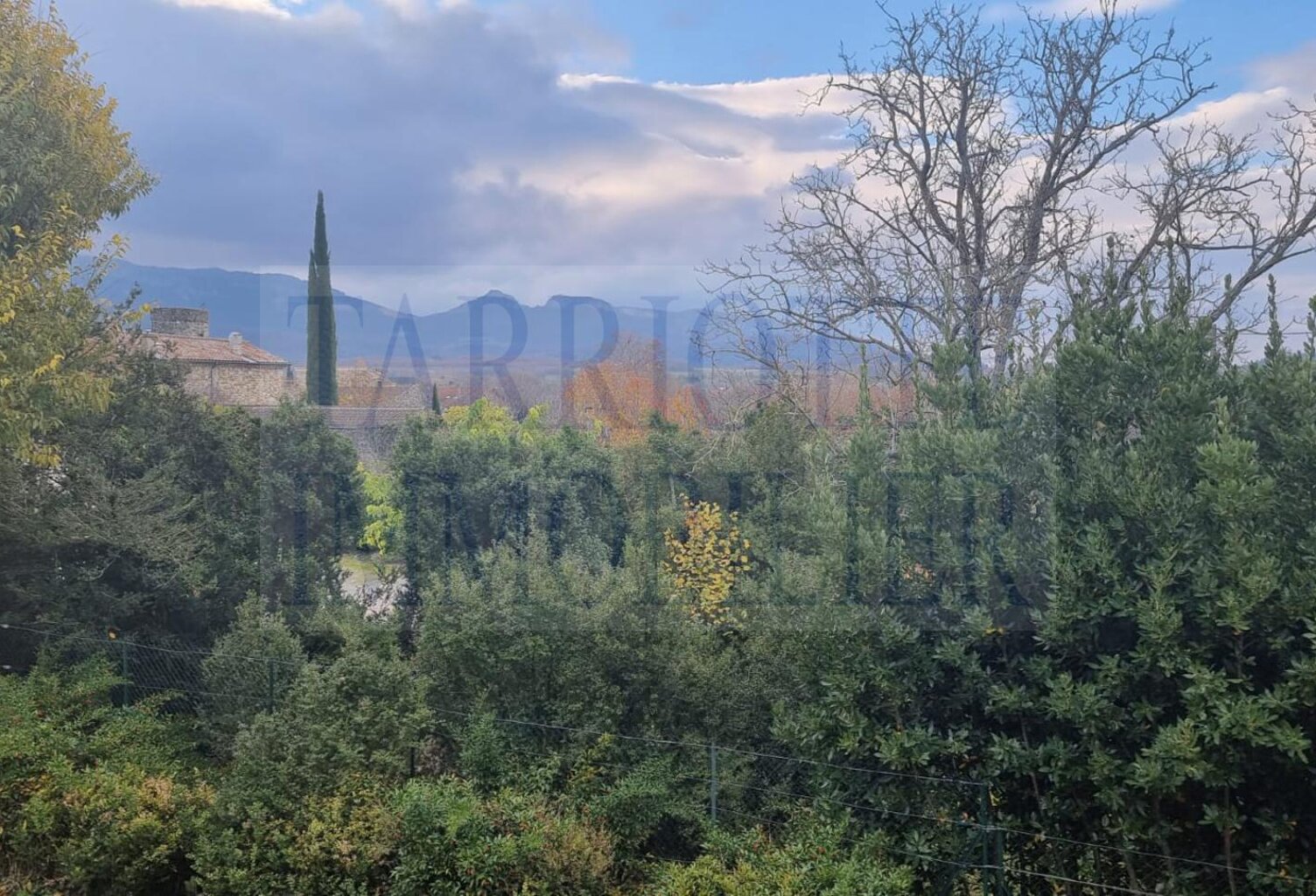 Vente maison 8 pièces 177 m² Pont-de-Barret (26160) — photo 1
