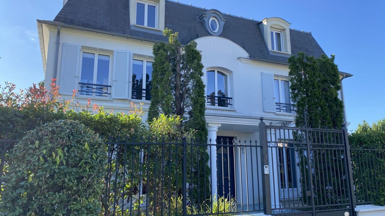maison 8 pièces 320 m2 à vendre à Ozoir-la-Ferrière (77330)