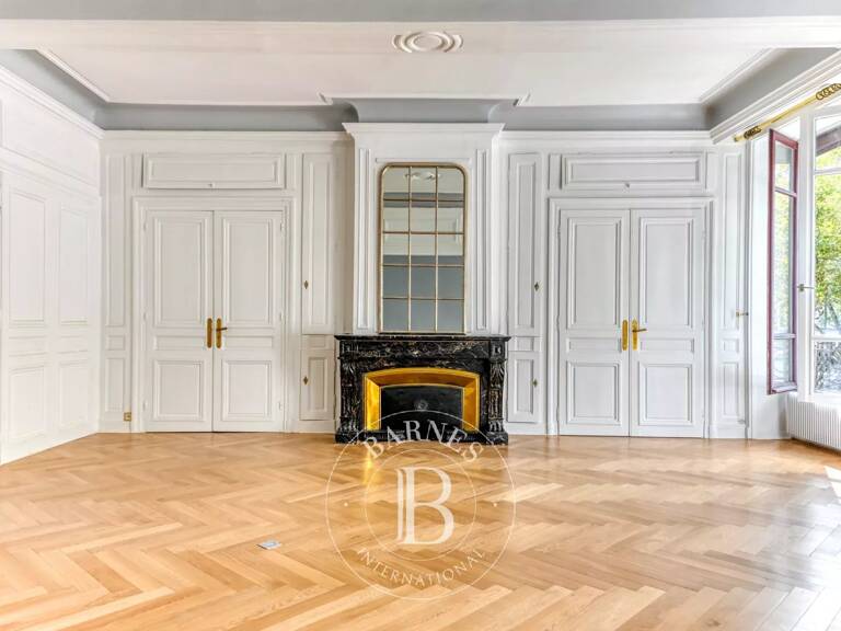 Lyon 2 - Quai Saint Antoine - Appartement de 139.68 m² - 2 Chambres — photo 1