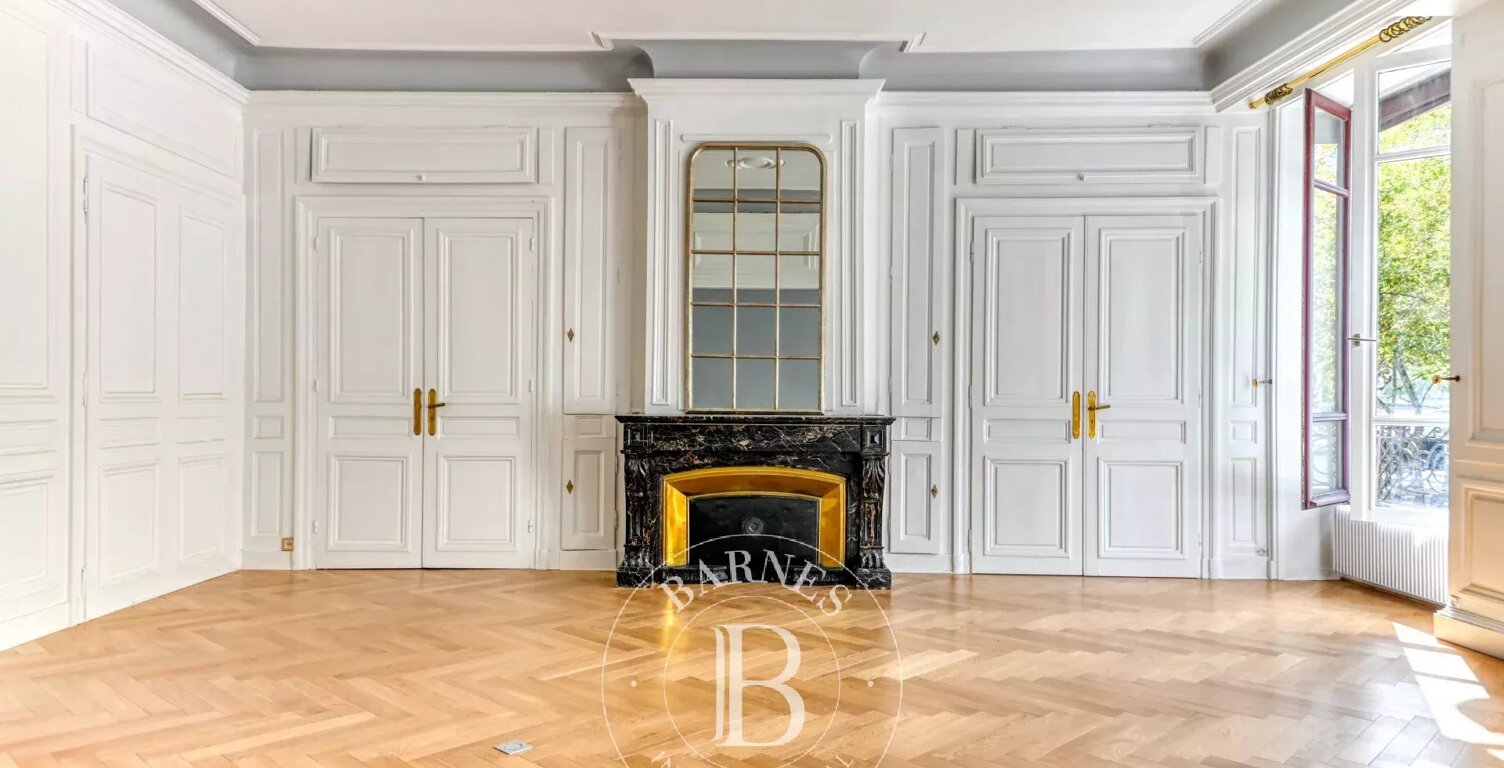 Lyon 2 - Quai Saint Antoine - Appartement de 139.68 m² - 2 Chambres — photo 1