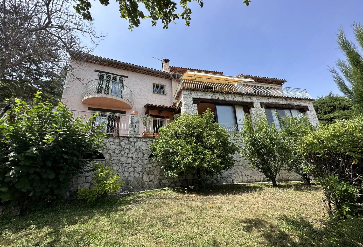 TOURRETTES-SUR-LOUP - VILLA - 7 PIÈCES — photo 1
