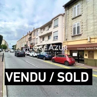 Commerce 2 pièces 55000 €