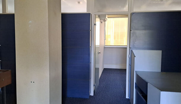 Local commercial 8 pièces  à louer Pau 64000