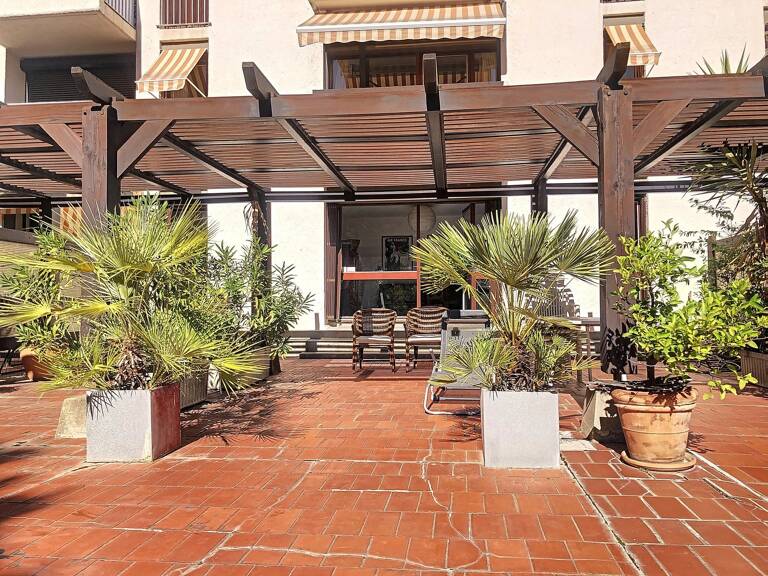PERPIGNAN T3 TERRASSE DE 100M2 EN DUPLEX PARKING — photo 1
