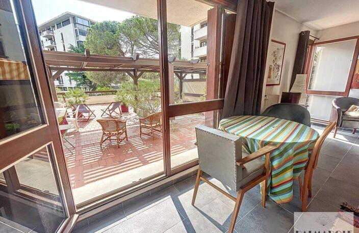 PERPIGNAN T3 TERRASSE DE 100M2 EN DUPLEX PARKING — photo 4